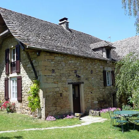 Salles-la-source, 3 Pieces, 6 Personnes - Fr-1-601-341 Сasa de vacaciones *